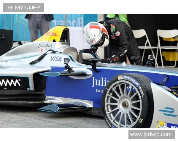 染发球星引领潮流风尚 谁是足球场上的时尚先锋