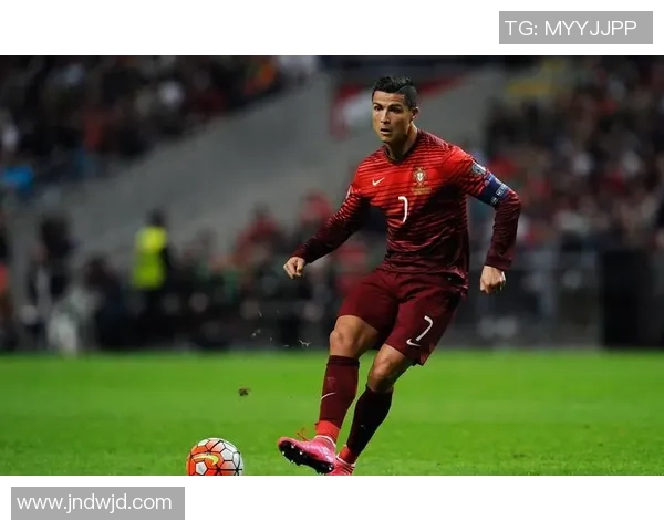 如何拍摄足球明星照片让他们看起来更加帅气和具有魅力