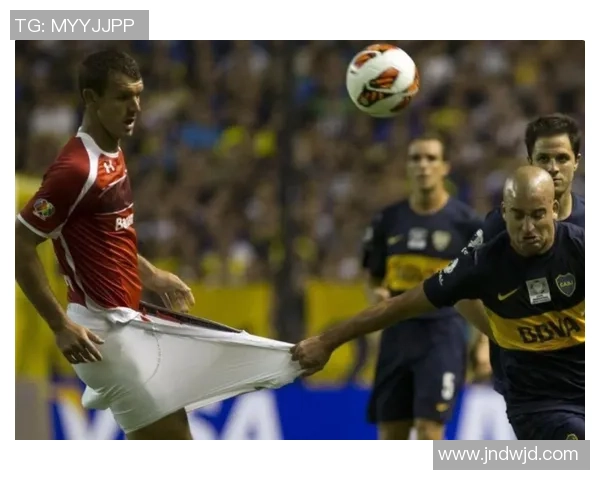 总是被足球打中的球星盘点 他们的尴尬瞬间和反应真实记录